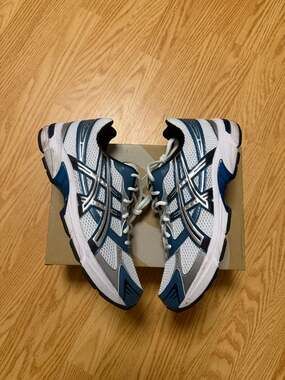 ASICS GEL-1130 Sneakers in White/Restful Teal